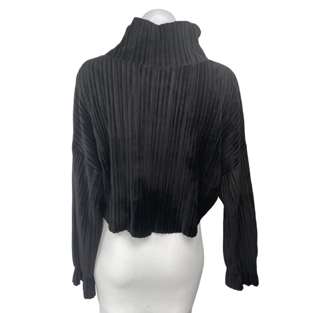 Ontwelfth Women's Black Pleated Knit Long Sleeve Turtleneck Sweater Top Size S - Picture 2 of 4
